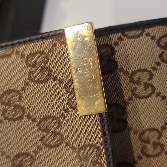 Authentic Gucci wallet - Picture 7 of 11